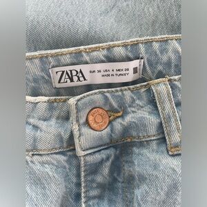 Zara High Rise Straight Leg Light Blue Jeans
